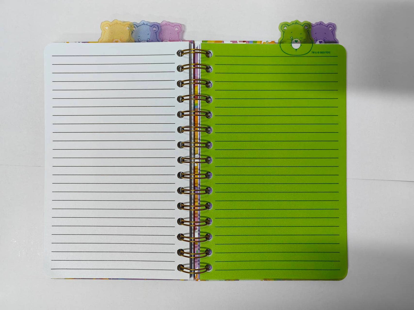 Carnet à spirale à onglets Care Bears Rainbow Stars 8” x 5”